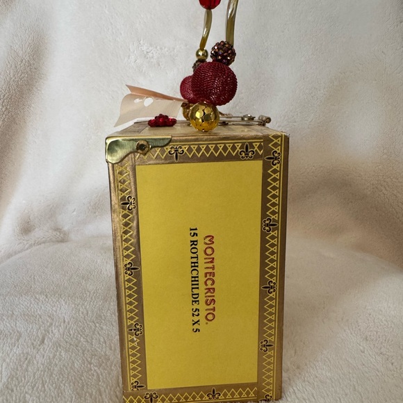 Monte Cristo Classic Collection Box Purse - Picture 13 of 14